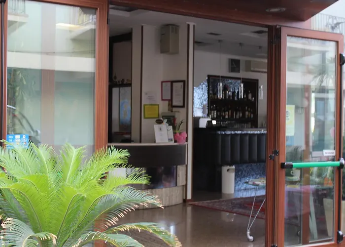 Splendid Szálloda 2*